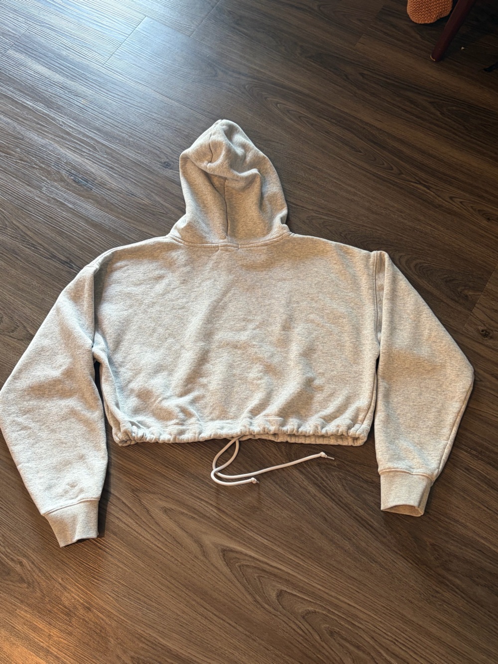 Good American Cropped Hoodie - Picture 5 of 7